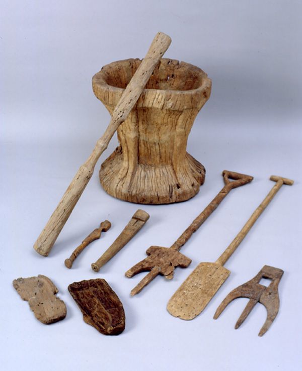 木製の農具の写真