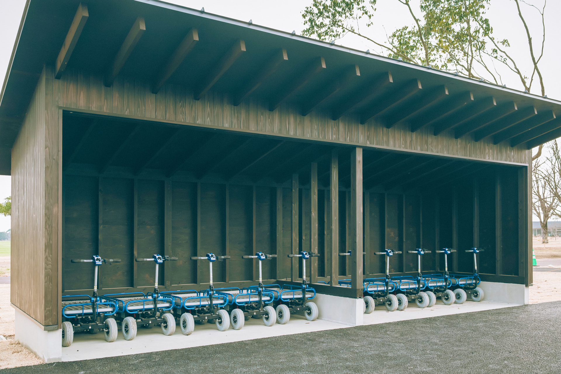 電動カート置き場