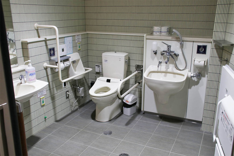 Photo of Accessible Restrooms02